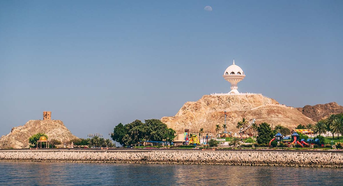 Oman simplifies real estate transactions to attract more investments