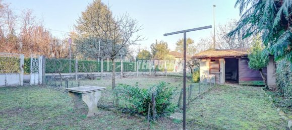 Вилла с 4 комнатами в Кастано Примо, Италия № 66806 33