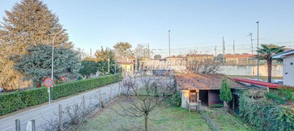 Вилла с 4 комнатами в Кастано Примо, Италия № 66806 32