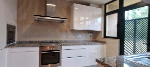 4 Schlafzimmer Haus in Quarteira, Portugal, Nr. 131444 13