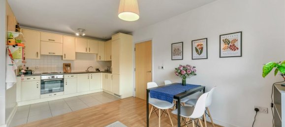 2 Schlafzimmer Wohnung in London, United Kingdom, Nr. 9917 2
