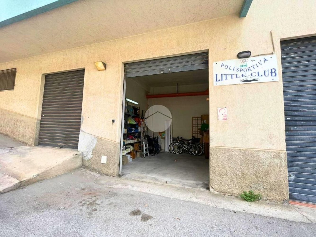 19m² Garage in Palermo, Italy No. 319375