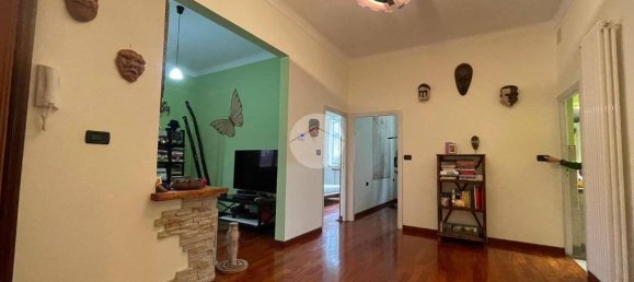 Apartamento T3 em Genoa, Italy N.º 218335 2