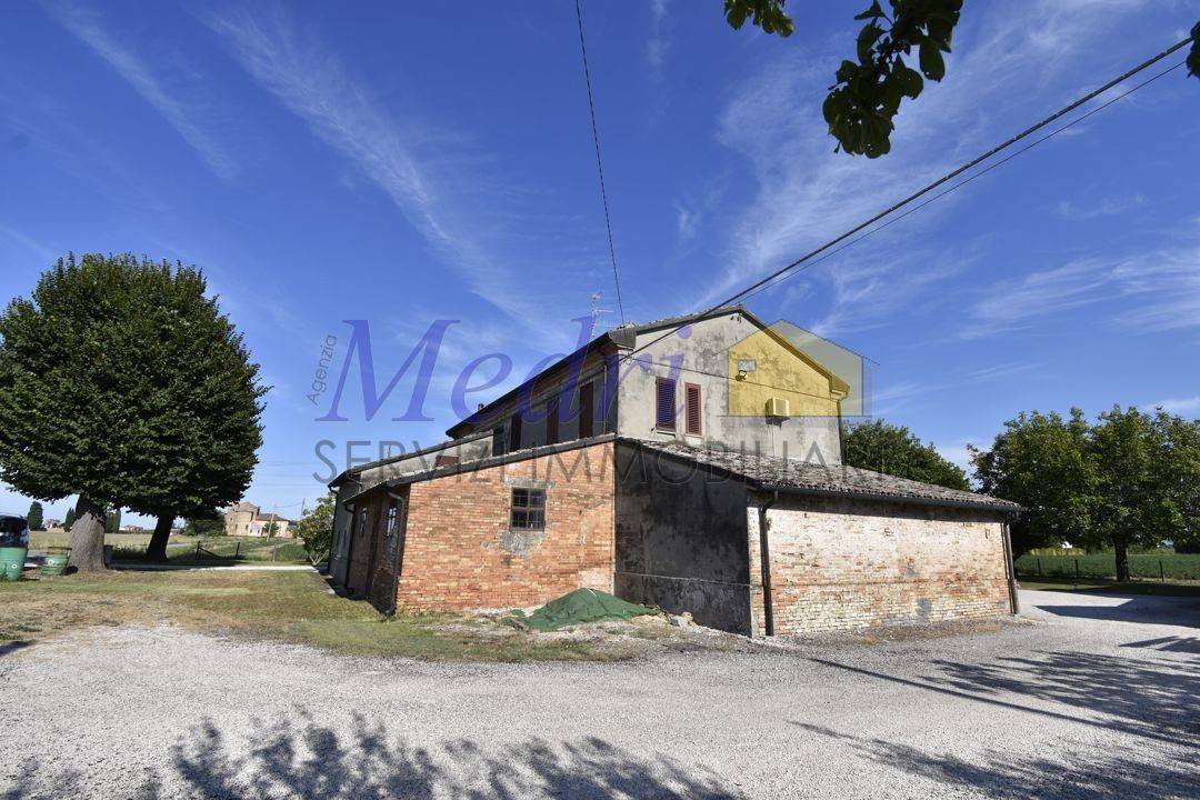 4 Schlafzimmer Villa in Ravenna, Italy, Nr. 275701