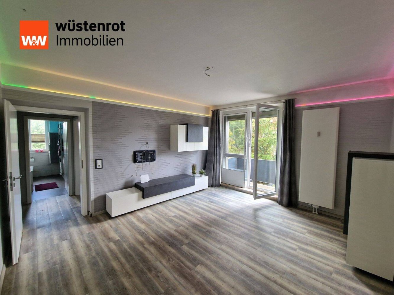 2غرفة شقة في Burgenlandkreis, Germany رقم 239689