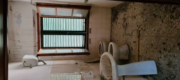 Studio in Vicopisano, Italy No. 84222 15