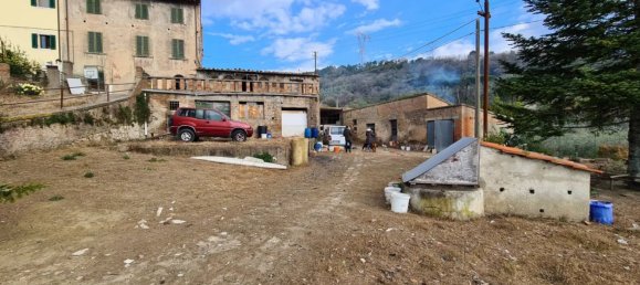 Studio in Vicopisano, Italy No. 84222 3