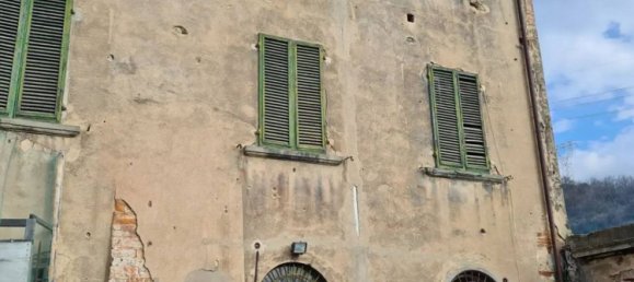 Studio in Vicopisano, Italy No. 84222 5