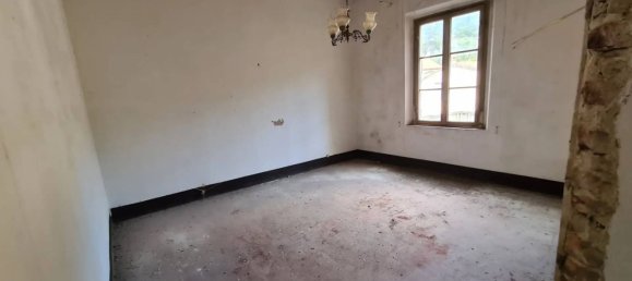 Studio in Vicopisano, Italy No. 84222 7