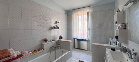 1200m² Building in Ferrere, Italy No. 345573 22