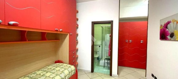 4 bedrooms Apartment in Portici, Italy No. 334783 7