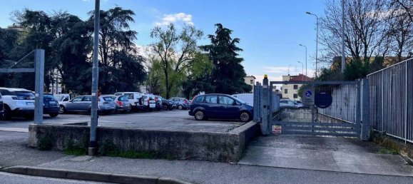 23m² Garage in Bresso, Italy No. 324271 3