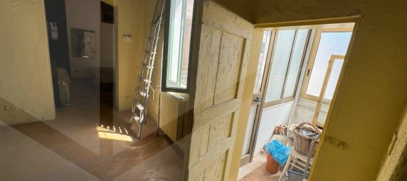 4-salle Appartement à Barletta, Italy No. 20756 6