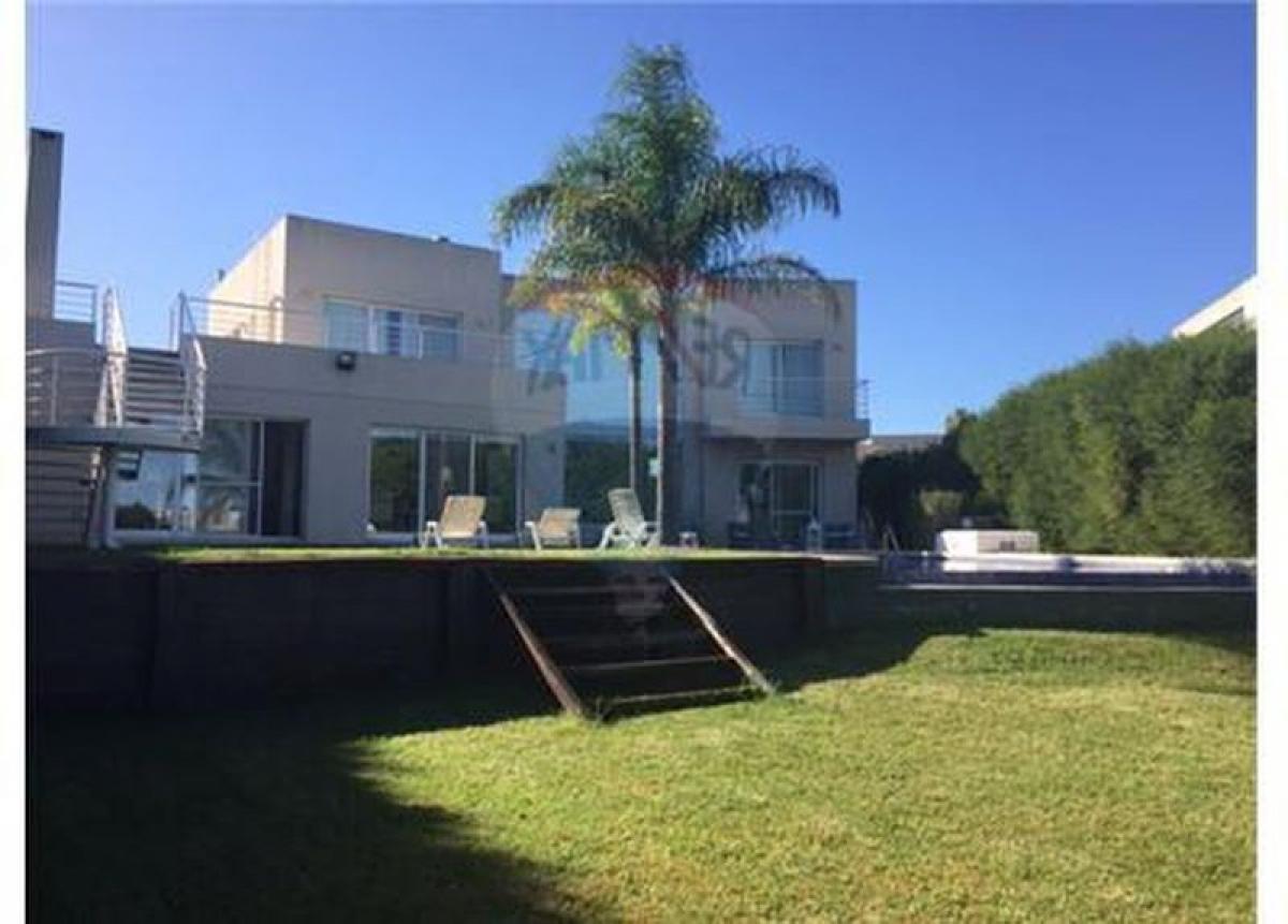 5 bedrooms House in Tigre, Argentina No. 54586