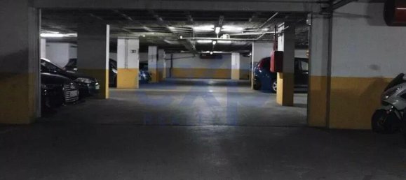 102m² Commercial property in Lisbon, Portugal No. 264562 6