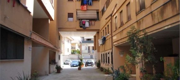 Apartamento de 4 habitaciónes en Guidonia Montecelio, Italy No. 269706 3