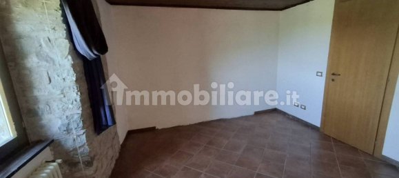 5 rooms Apartment in Maiolo, Italy No. 310757 4