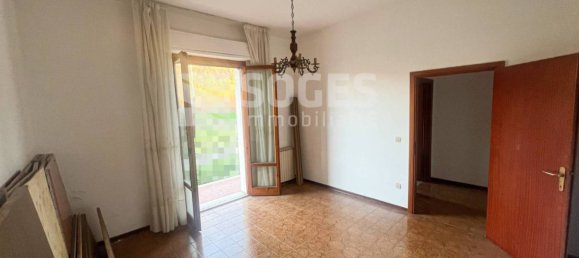 2 bedrooms Apartment in Cavriglia, Italy No. 79476 10