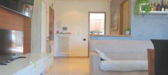 2 bedrooms Apartment in Garbagnate Milanese, Italy No. 290796 3