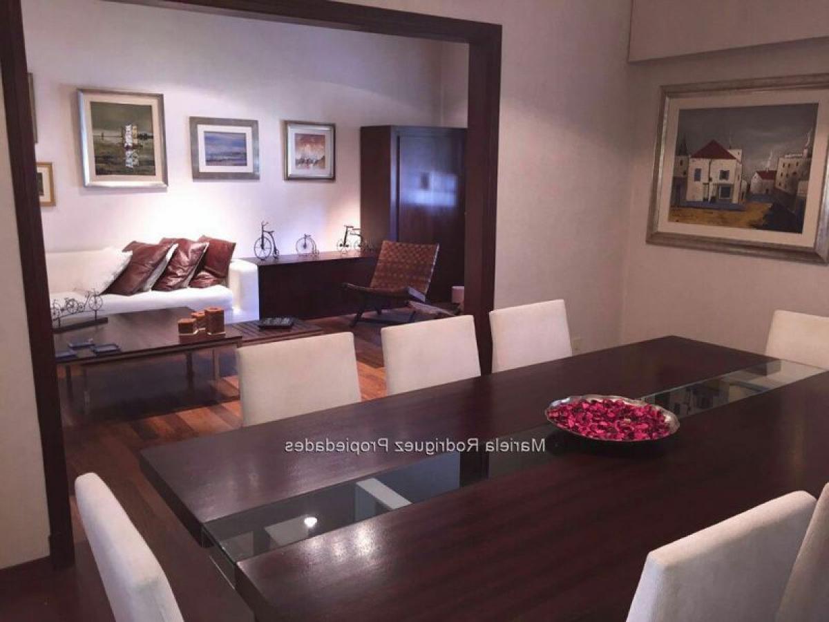 4 bedrooms House in Montevideo, Uruguay No. 7195