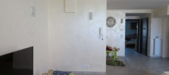 5 rooms Apartment in Grugliasco, Italy No. 265961 3