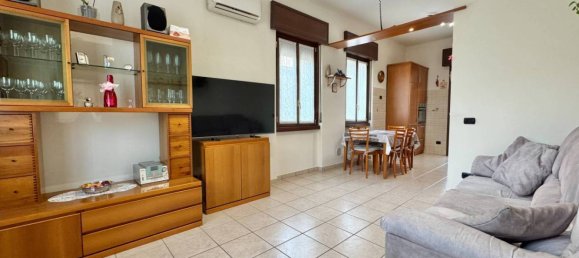 2 bedrooms Villa in Desio, Italy No. 181600 14