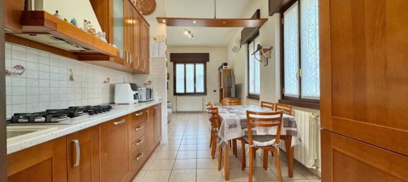 2 bedrooms Villa in Desio, Italy No. 181600 22