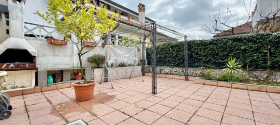 2 bedrooms Villa in Desio, Italy No. 181600 26