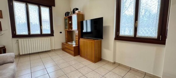 2 bedrooms Villa in Desio, Italy No. 181600 17