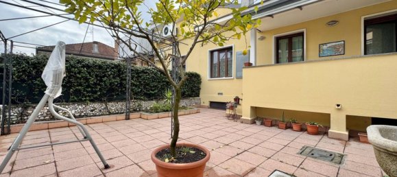 2 bedrooms Villa in Desio, Italy No. 181600 27