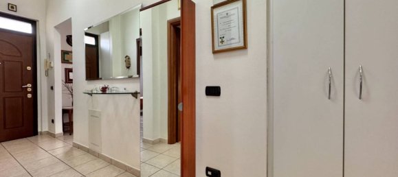 2 bedrooms Villa in Desio, Italy No. 181600 36