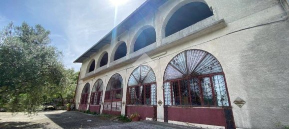 4 bedrooms Villa in Cervinara, Italy No. 77736 6