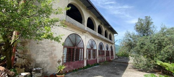 4 bedrooms Villa in Cervinara, Italy No. 77736 2