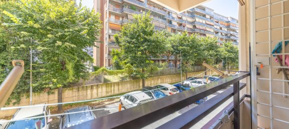 3 rooms Apartment in Rome, Italy No. 277560 8