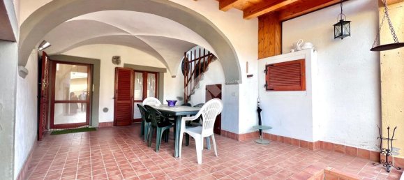 4 غرف نوم منزل في Solto Collina, Italy رقم 211474 2