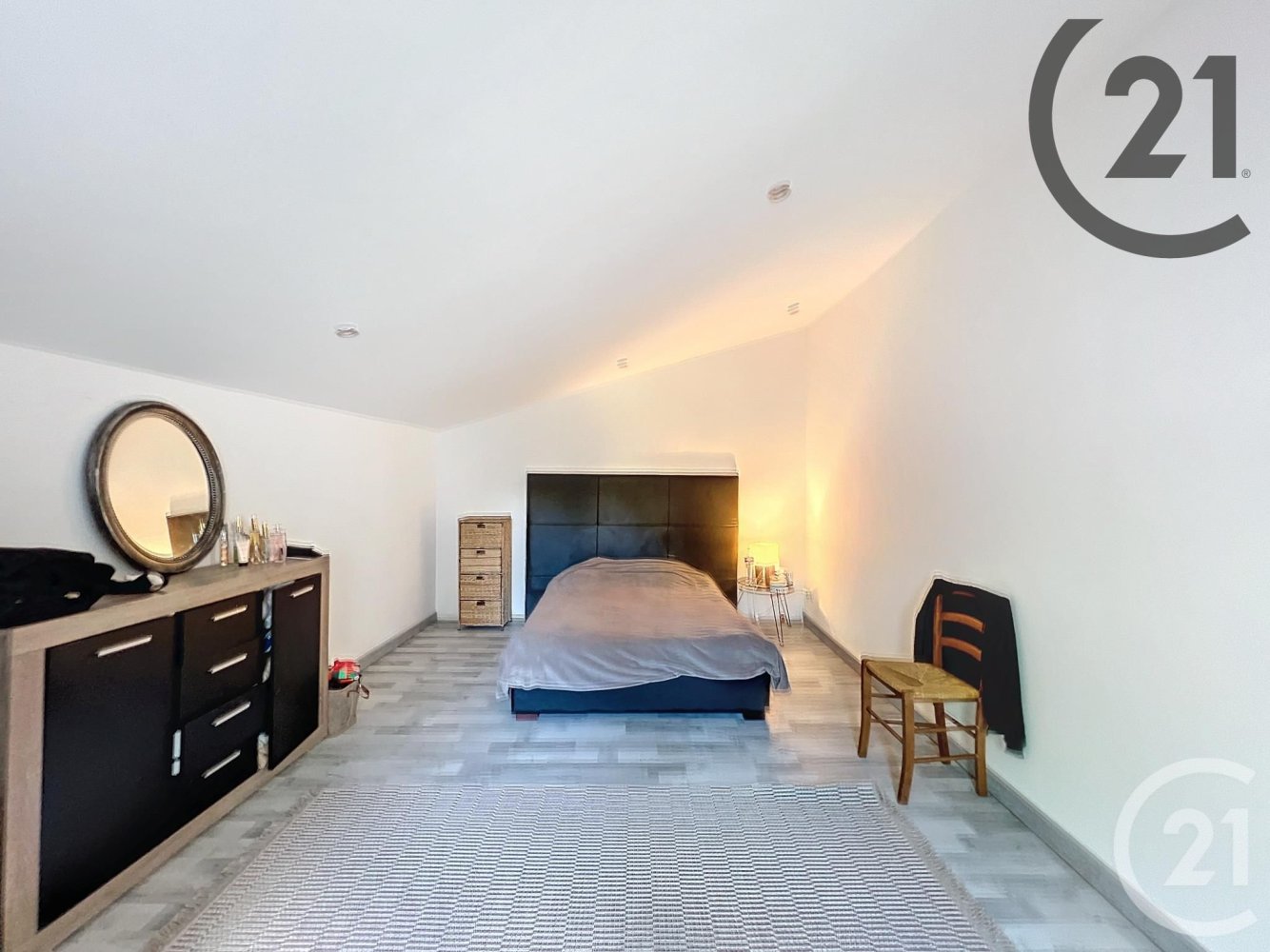 3 chambres Maison de ville à Saint-André-les-Vergers, France No. 242529