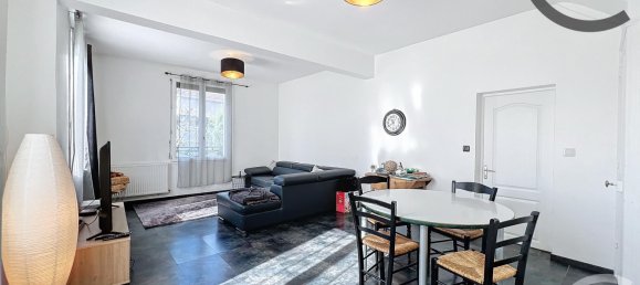 3 chambres Maison de ville à Saint-André-les-Vergers, France No. 242529 2