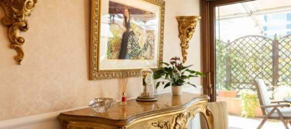 6 rooms Apartment in Naples, Italy No. 138011 6