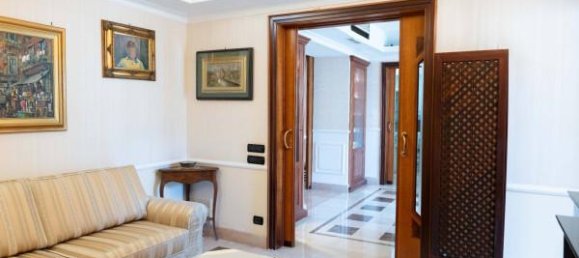 6 rooms Apartment in Naples, Italy No. 138011 13