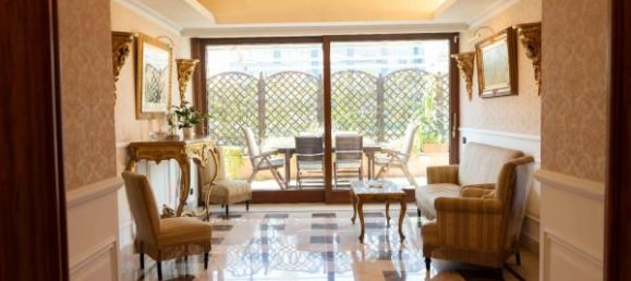 6 rooms Apartment in Naples, Italy No. 138011 5