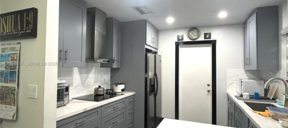 3 bedrooms Villa for sale in Miami, Miami-Dade, Florida, USA № 614392 9