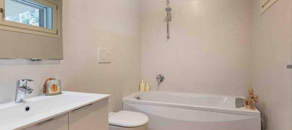 Apartamento de 2 habitaciónes en Bergamo, Italy No. 38957 35