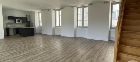3 chambres Duplex à Châteauroux, France No. 96843 6