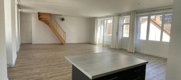 3 chambres Duplex à Châteauroux, France No. 96843 5