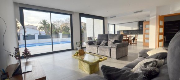 Casa T5 em Empuriabrava, Spain N.º 84547 3