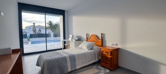 Casa T5 em Empuriabrava, Spain N.º 84547 41
