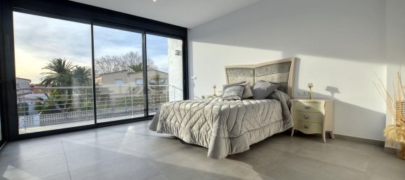 Casa T5 em Empuriabrava, Spain N.º 84547 10