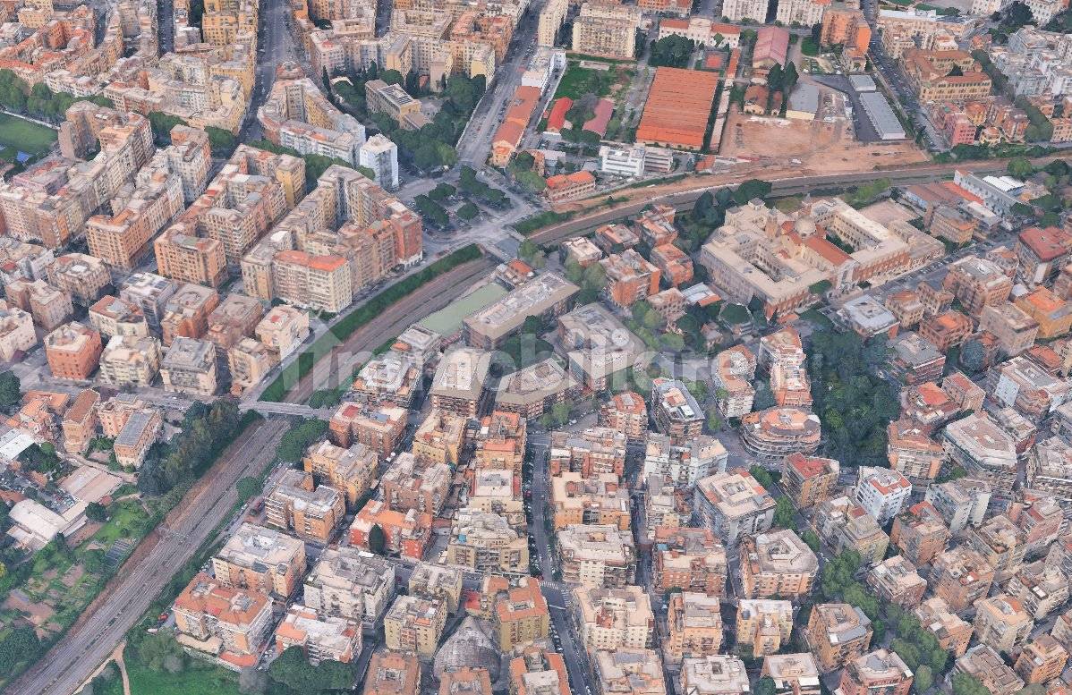 1 room Commercial property in Rome, Italy No. 294072