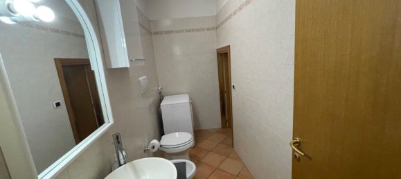 8 rooms Apartment in Siena, Italy No. 142494 9