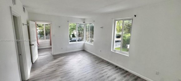 183.57m² Land for sale in Miami, Miami-Dade, Florida, USA № 614186 7